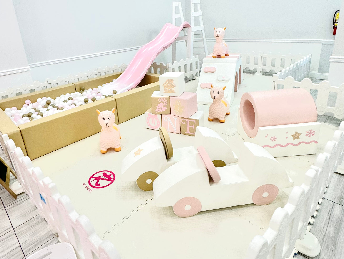 GINGERBREAD PINK