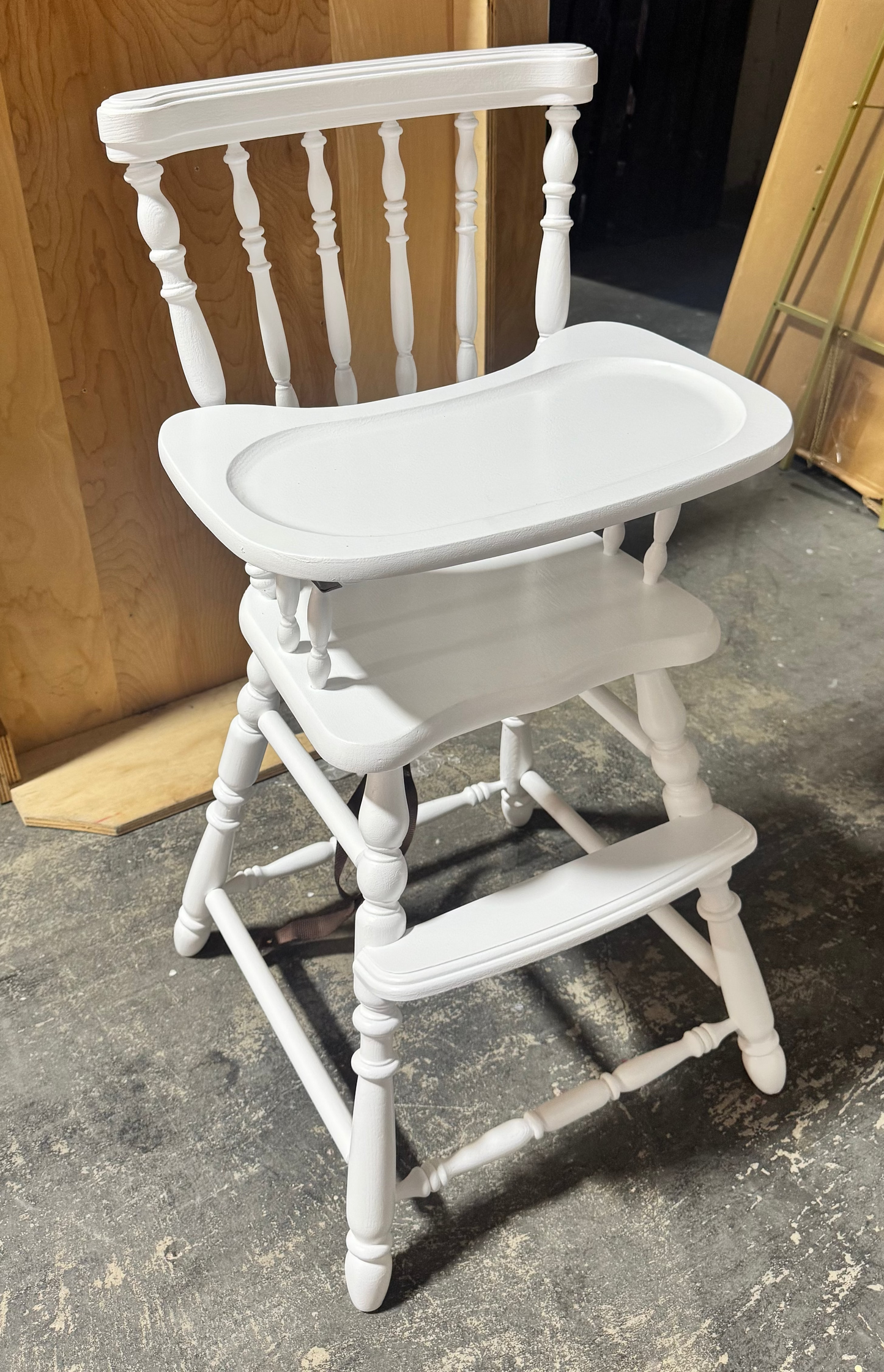 VINTAGE HIGH CHAIR
