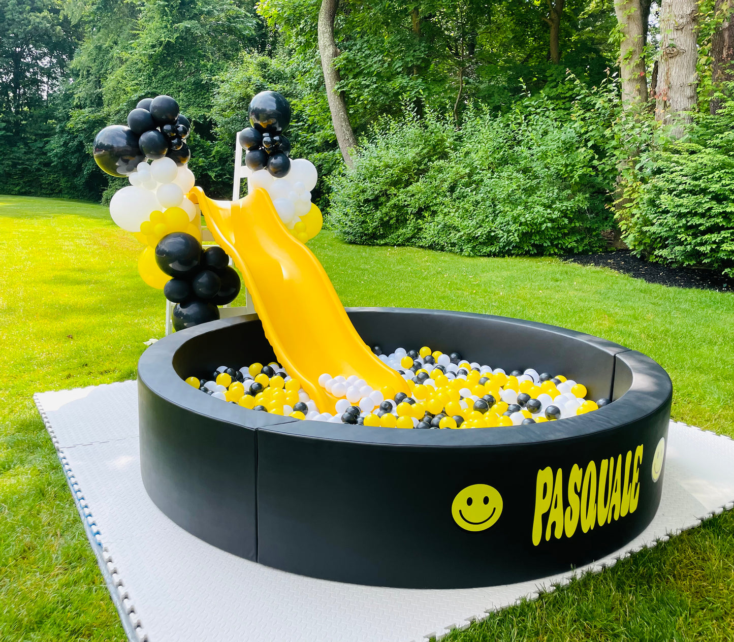ROUND BALL PIT PACKAGE