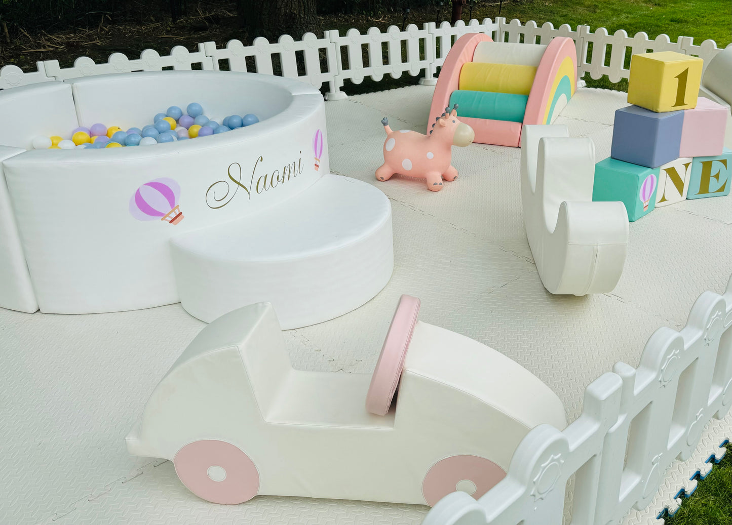 MEDIUM PLAY AREAS