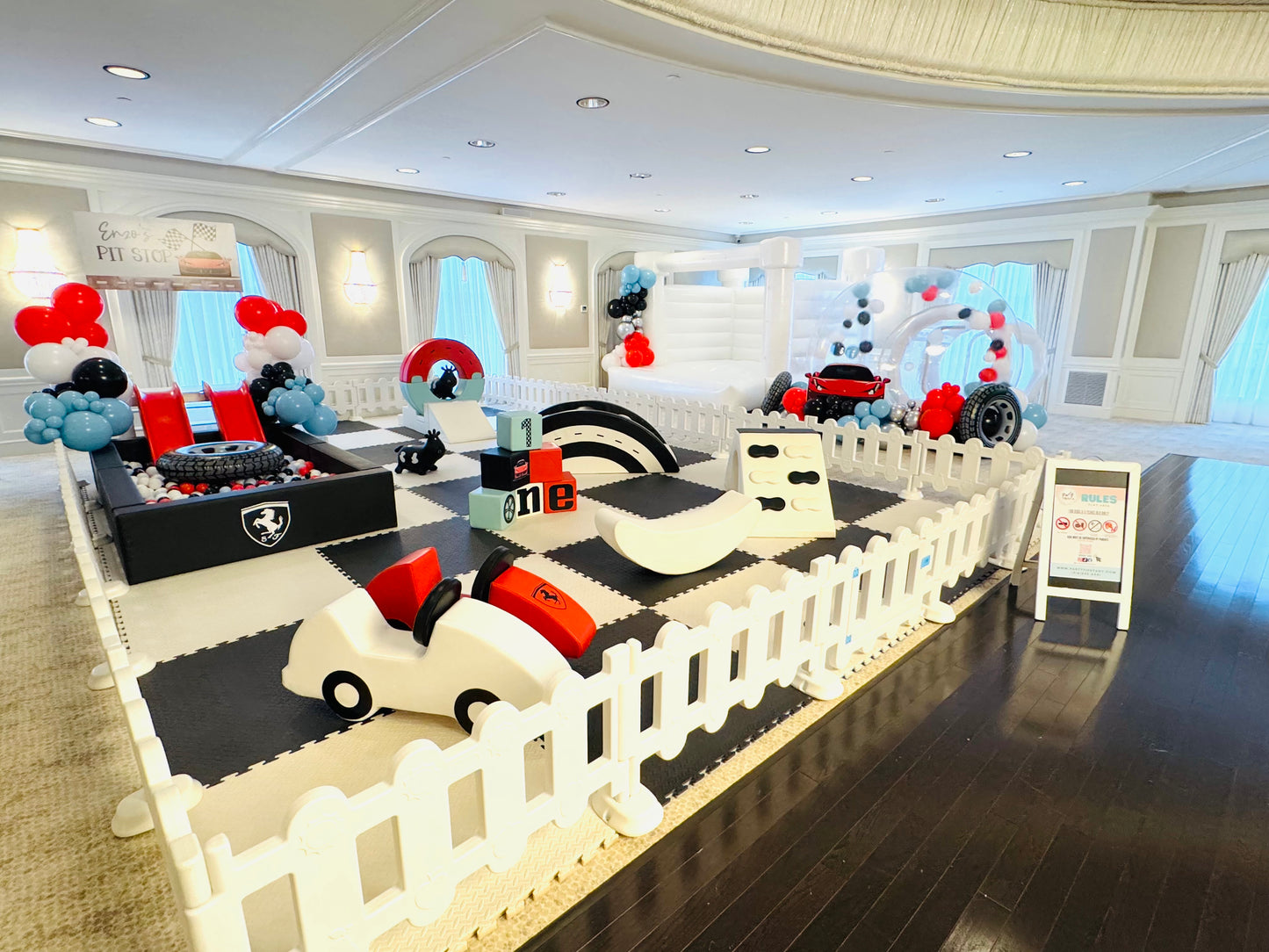 FAST ONE PLAY AREA