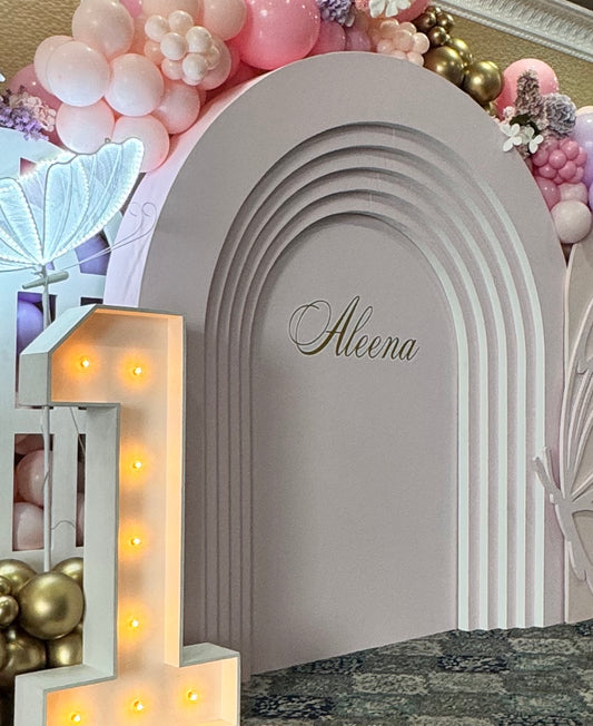 ARCHED WALL